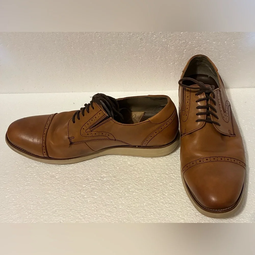 GH Bass & Co Shoes Sz 11 M Wilson Buck Cognac Eye Lace Up Leather Needs Laces
